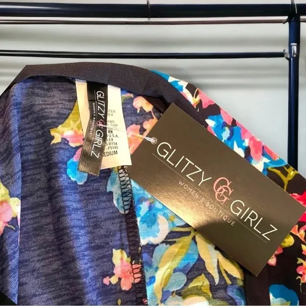 Glitzy girl boutique t shirt floral dress‎ size medium pockets - Image 6