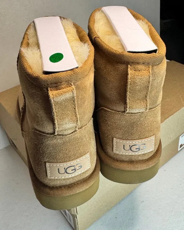 UGG Classic Mini II Genuine Shearling Lined Boot casual comfy outdoor winter - Image 9