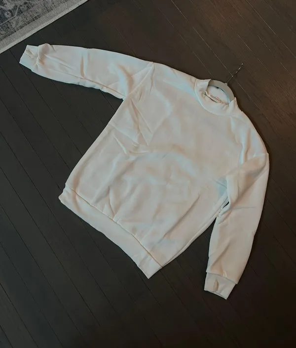 Lebina crew neck plain sweater with balloon sleeve in white - Image 4