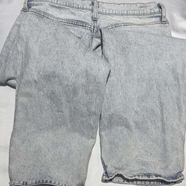 Universal Thread Light Wash Relaxed Men’s Jeans - Image 5