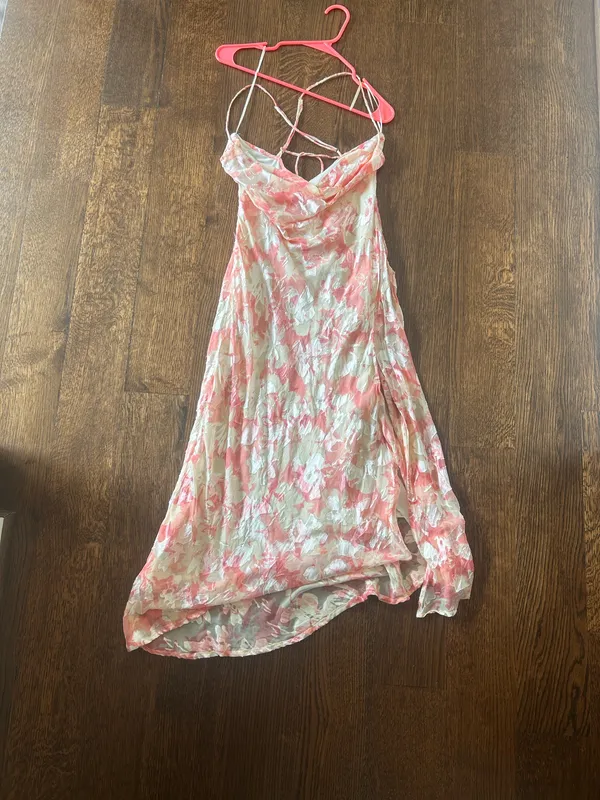 ASTR The Label Midi Dress Floral - Image 3