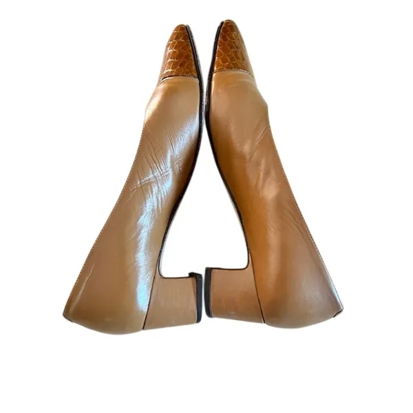 Y2K Rangoni Firenze Tan Leather Cap-Toe Pumps – 8.5B - Image 8