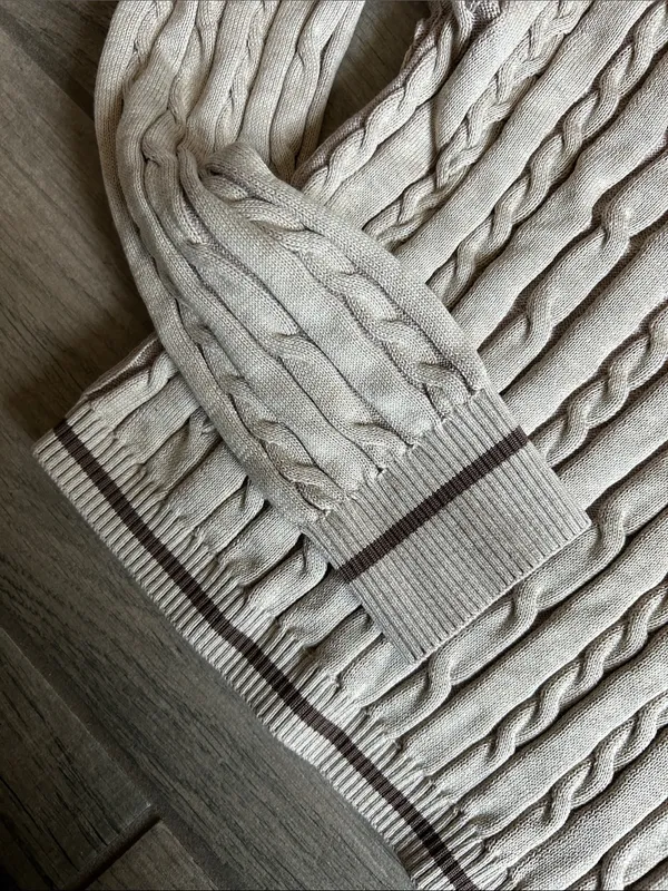 Gymshark Cropped Cable-Knit Polo Sweater in Light Beige with Brown Trim - Image 3
