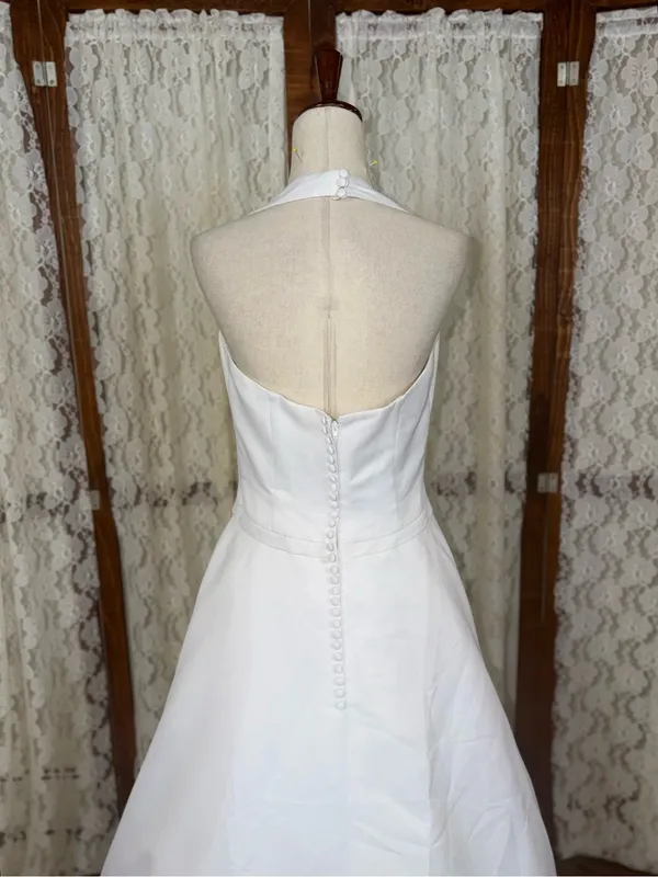 Pretty Vintage Y2K St. Tropez Halter Wedding Gown - Image 5