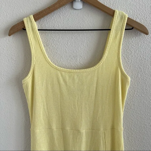ASOS Designs Ribbed Yellow Dress Feminine Midi Slit US 06 - Image 4