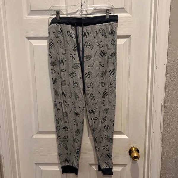 Harry Potter Pajama Set‎ Women's Gray Long Sleeve Top Pants Lounge Sleepwear M - Image 6