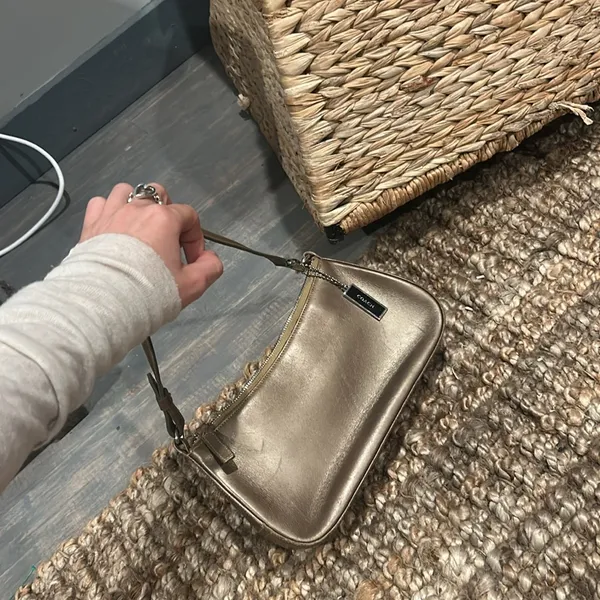 Coach Small Olive Green Nappa Leather Shoulder Bag🫒 - Image 3