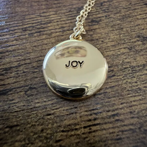 Kate Spade Green Joy Medallion Necklace Color Spark Collection Plated Metal - Image 6
