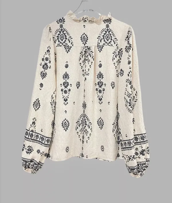Atzbranding Boho Floral Long Sleeve Blouse in Cream - Image 3