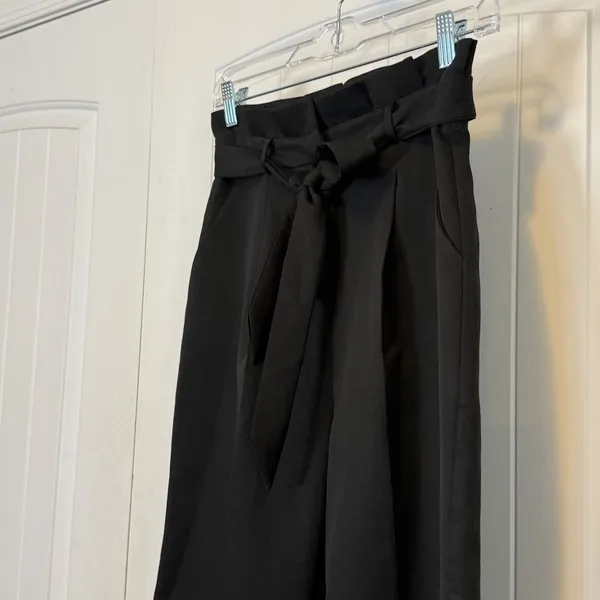 Lulus Black Paperbag Waist Tapered Pants High Rise Tie Waist Trousers Small - Image 9