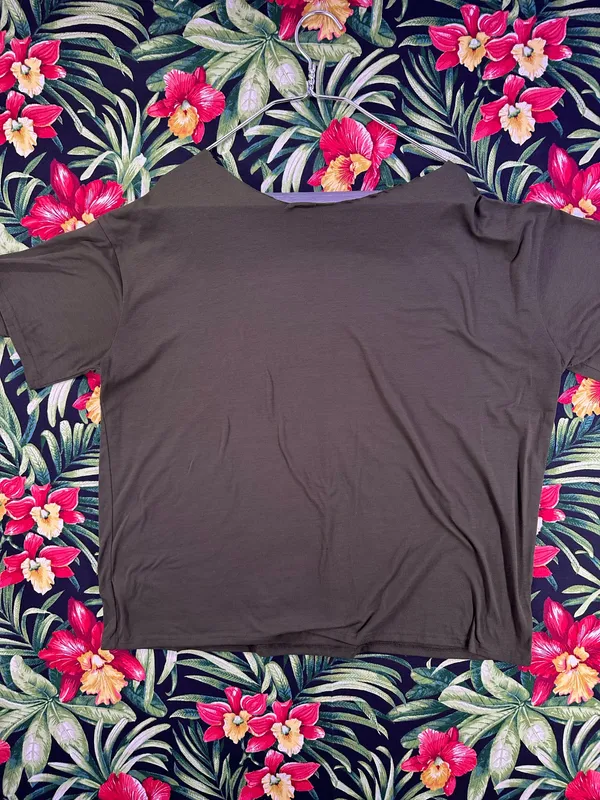 Trust Me Let Go.. The Universe Butterfly Green Top Size L/XL - Image 10