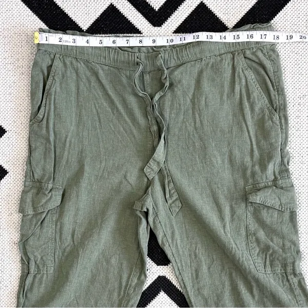 Aerie Linen Blend Paperbag Waist Cargo Joggers in Army Green Small - Image 6