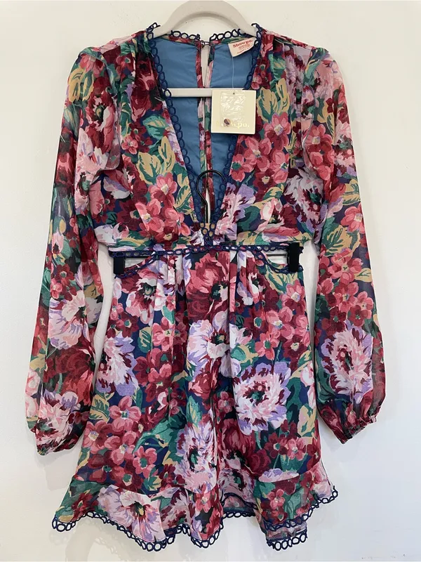 NWT SHOWPO Karmella Floral Cutout Mini Dress Romantic Summer Dress Size 4 - Image 2