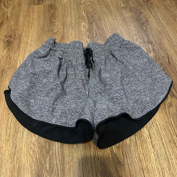LULULEMON reversible black gray active athletic training shorts women's 6 - Image 6