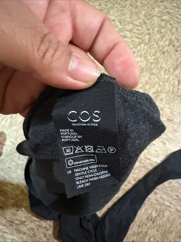 COS Black Long-Sleeve Crewneck Tee - Image 5