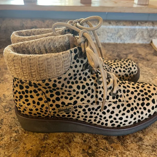 Blowfish Malibu Sand Pixie Leopard Lace Up Lined Ankle Boots Size‎ 8 - Image 2