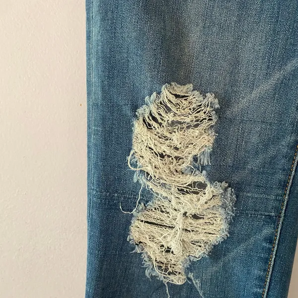 Judy Blue Straight Fit Distressed Frayed Medium Rise Jeans Women's size 3 / 26 - Image 5