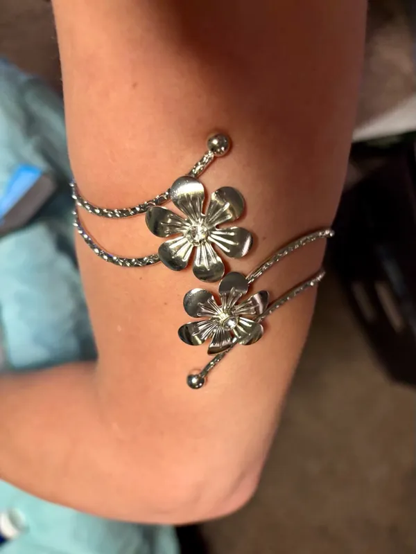 Beautiful Silver 2 Piece Floral Arm Cuffs - Image 2