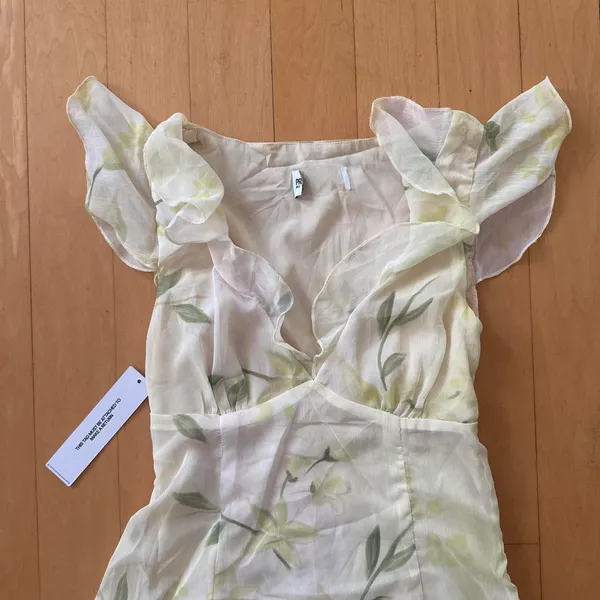 Princess Polly Been Away floral green frill maxi dress - Image 3