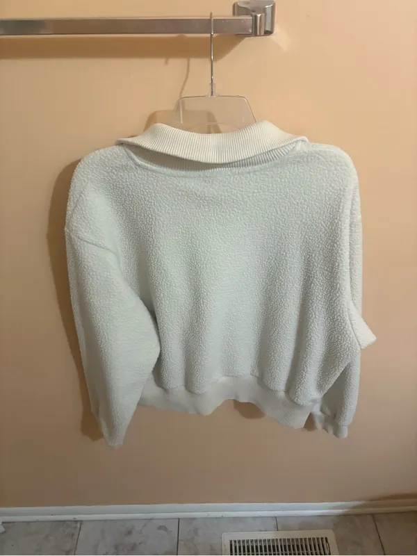 Varley Roselle Half-Zip Sweatshirt in White - Image 5