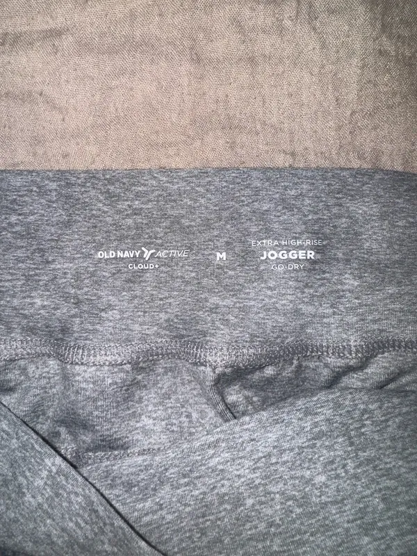 Old Navy Active Joggers Powersoft High-Rise - Image 2