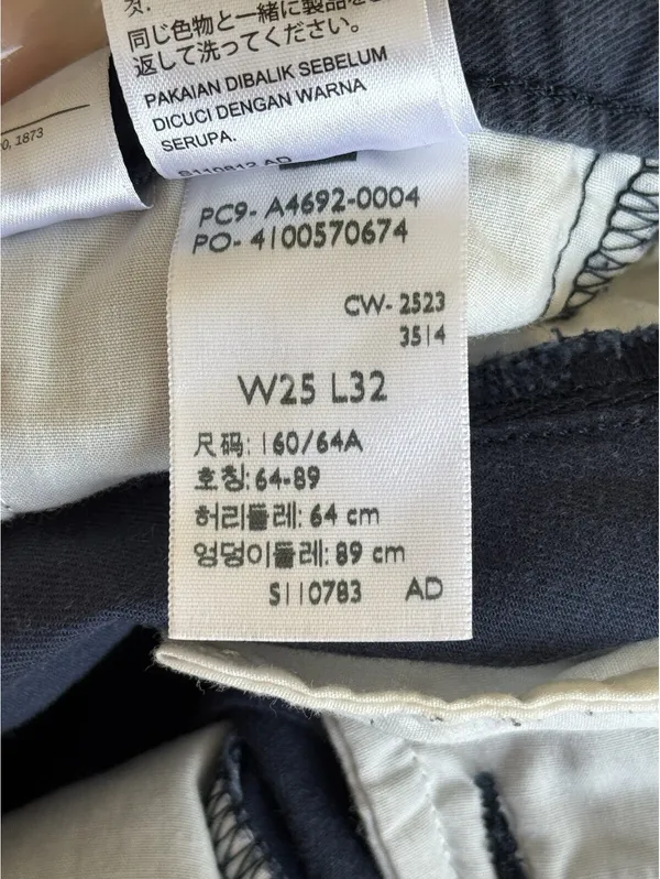 Levi's High Rise Pleated Baggy Trousers - Image 12