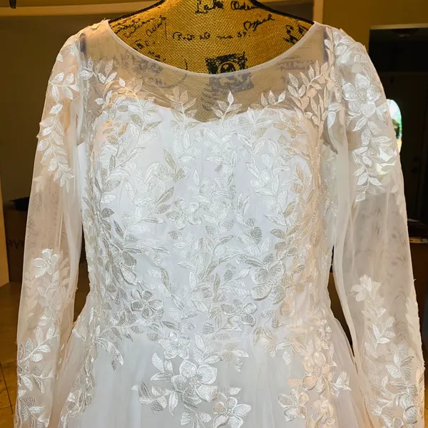 Lace Tulle Wedding Dress Women's 18W White Long Sleeve A-Line Gown Bridal EUC - Image 3
