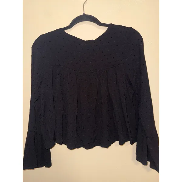 We My People Nordstrom black Swiss Dot Bell Sleeve Crop Boho Blouse Top S Witchy - Image 5
