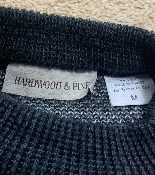 Hardwood & Pine Size Medium Vintage Sweater - Image 4