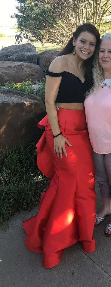 Sherri Hill Two Piece Red Floral Formal Dress - Image 3