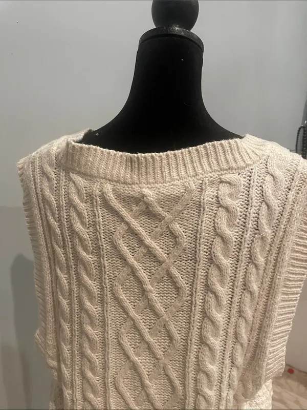 Cream Cable Knit V-Neck Sweater Vest aerie xl - Image 3