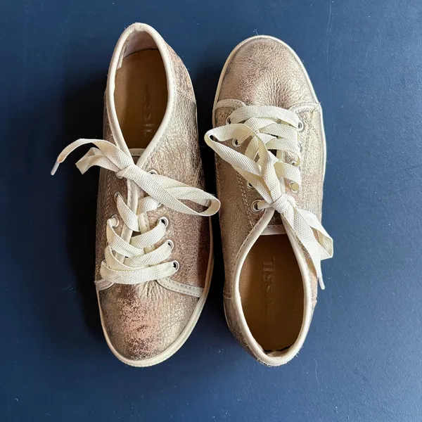 Fossil Gold Metallic Shimmer Statement Sneakers Lace Up Comfort Shoes Size 7 - Image 2