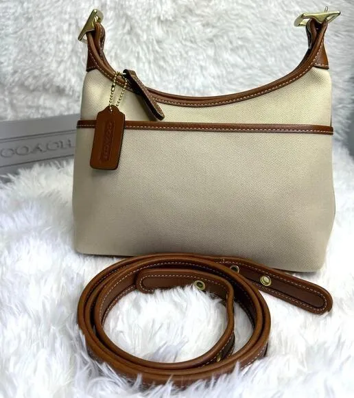 Vintage COACH y2k 2002 9123 Legacy Khaki Leather Canvas Crossbody Shoulder Bag - Image 2