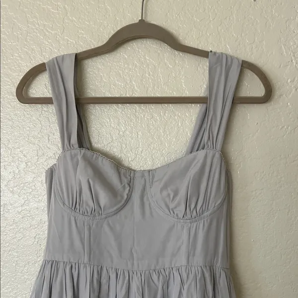 WeWoreWhat Light Gray / Light Blue Tiered Midi Size 6 - Image 6