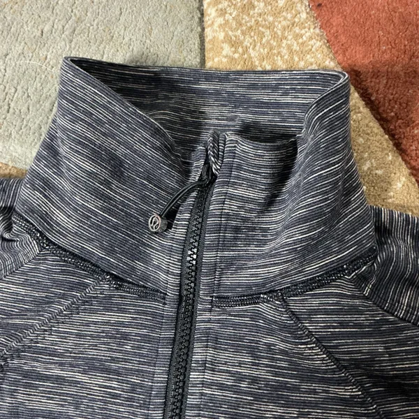 Lululemon Nice Asana Jacket Women 6 Black Space Dye Full Zip Luon W4D44S - Image 4