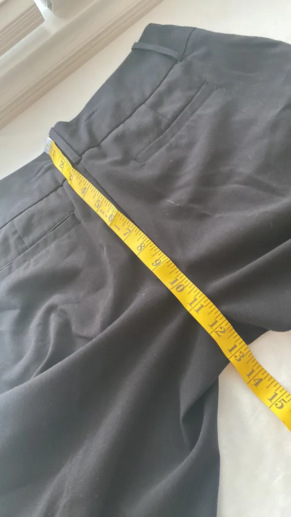 Worthington Capri pants hidden button/zipper side pockets pleated size 8 - Image 5