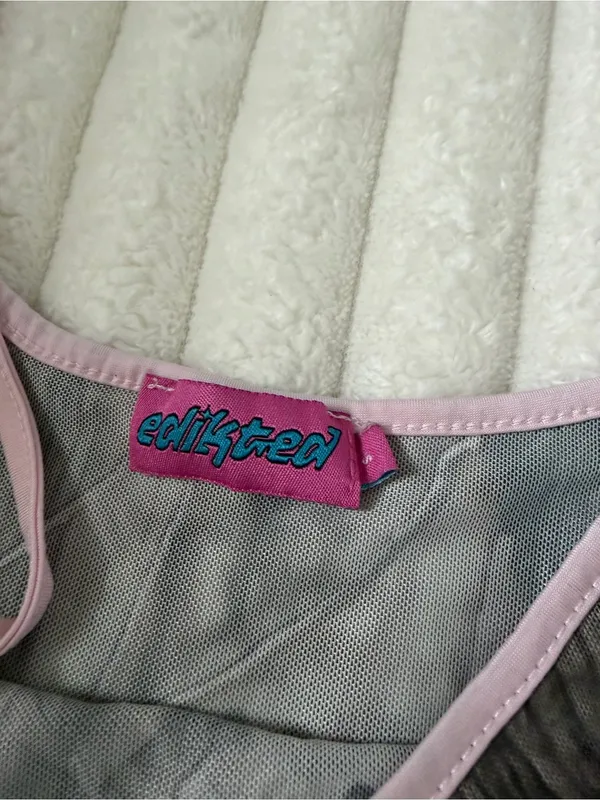 Edikted Pink Trim Camo Tank Top - Women - Image 3