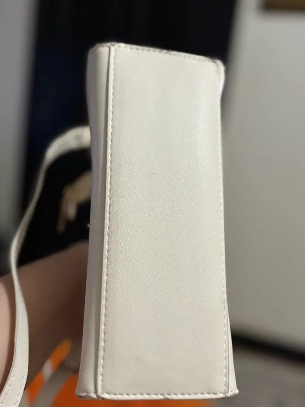 Source Unknown Women’s white  Mini Tote Bag with Detachable Strap - Image 3