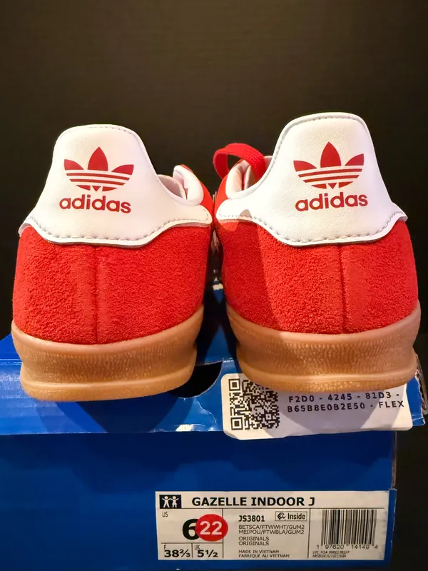 Adidas Gazelle Indoor size 6M/7W - Image 4