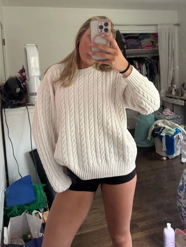 Knit Hollister Sweater Women’s - Image 2