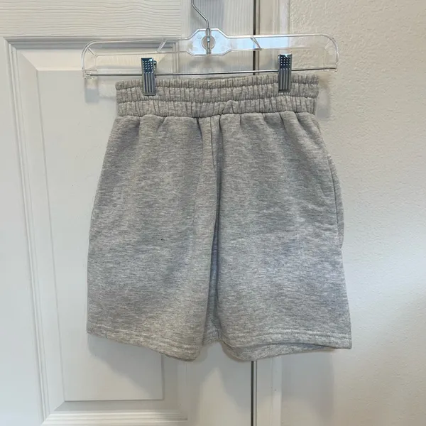 Prettylittlething Grey Sweat Pocket Shorts - Image 4