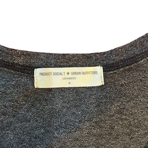 Project Social T x Urban Outfitters T-Shirt Womens Medium Heather Gray‎ V-Neck - Image 3