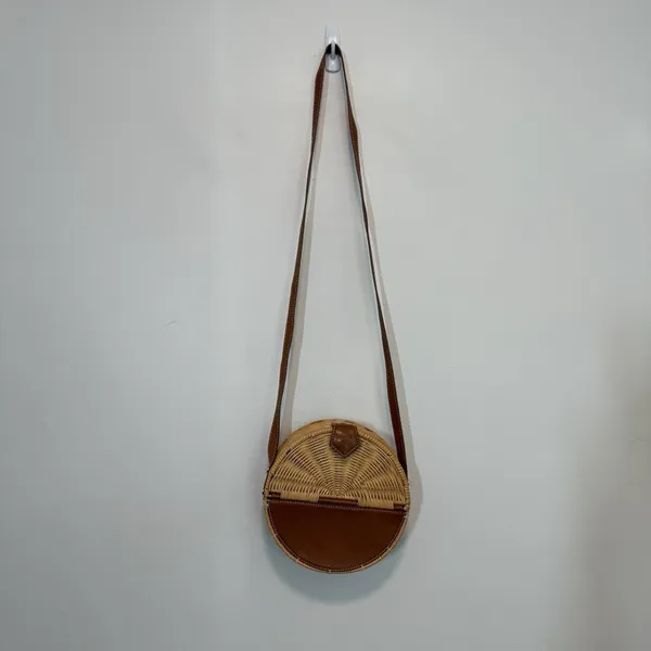 J. McLaughlin Circle Wicker Brown‎ Leather Picnic Crossbody Purse - Image 2