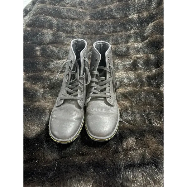 Dr Martens Women's Shoreditch Boot Greasy Black Leather Lace Up Combat Size 6 US - Image 2
