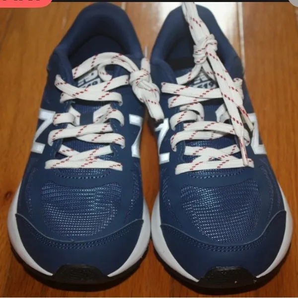 New New balance YK519 BGS running shoes Size 6 blue/white - Image 3