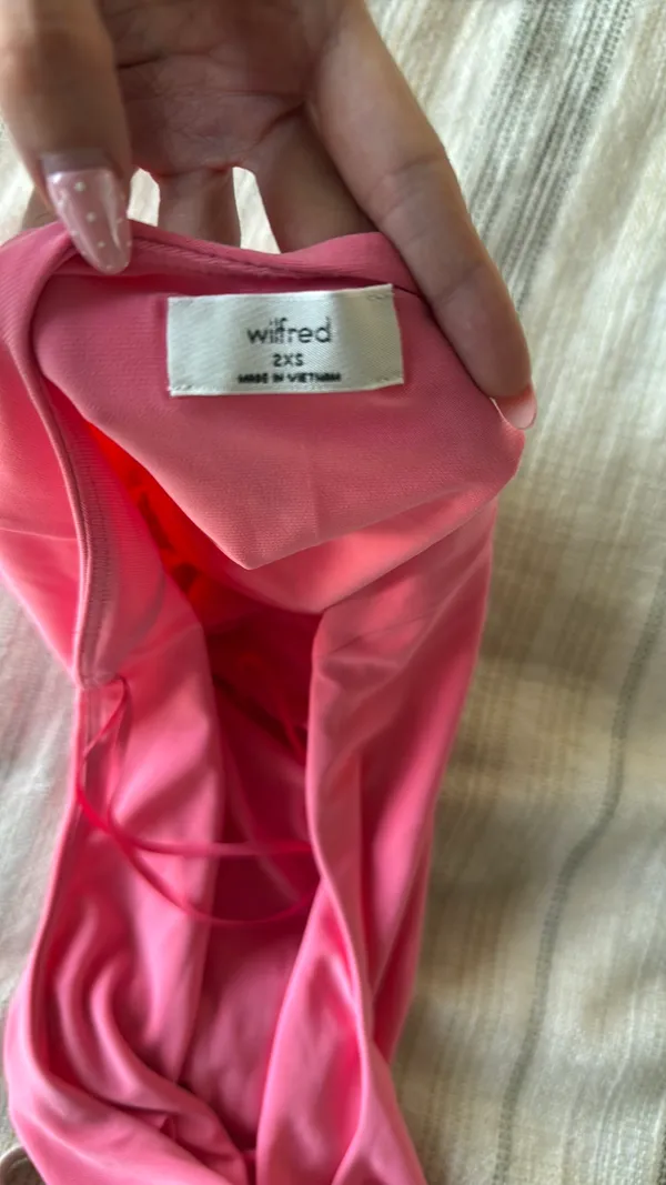 Aritzia Wilfred Top - Image 3