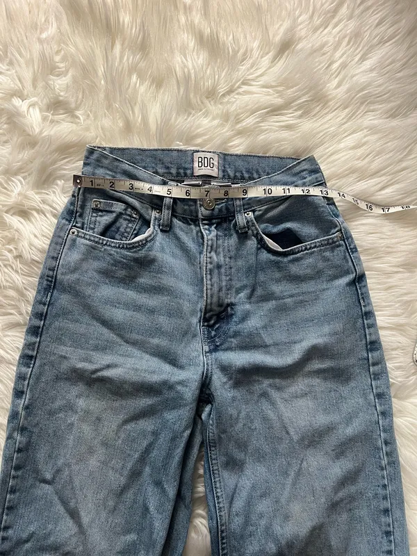 Urban Outfitters BDG High Rise Baggy Denim Jeans Size 25 - Image 6