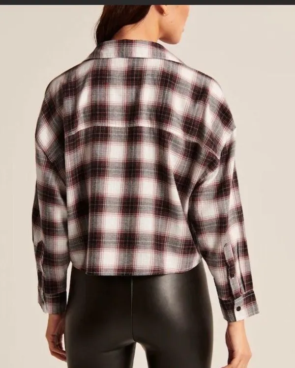 Abercrombie 90s Cropped Flannel - Image 3