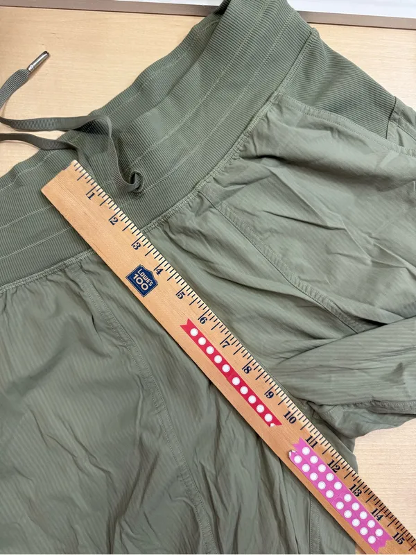 Lululemon Dance Studio Jogger in Green Twill Women’s 10 - Image 9