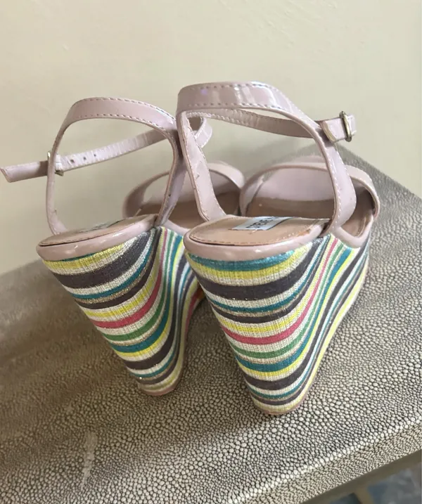 Steve Madden Nude Wedge Heels Platform - Image 4